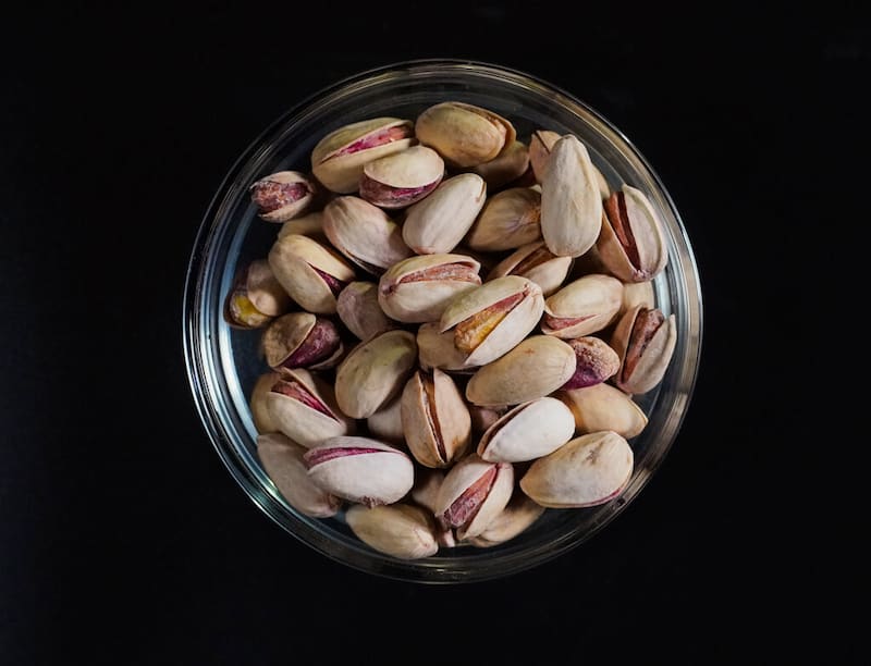پسته بادامی فیض آباد با طعم اصیل و ماندگار